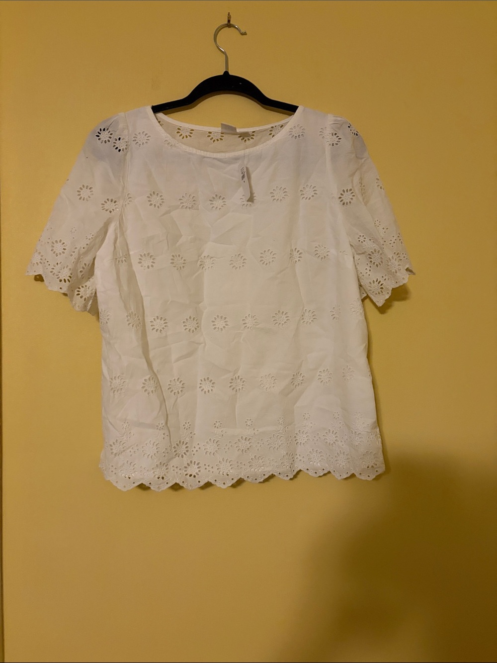 GAP White Eyelet Off-Shoulder Top